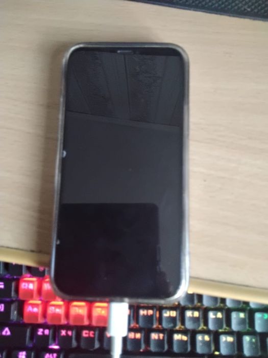 Продам iphone 11 pro