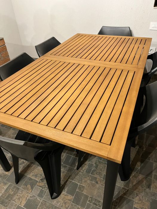 Masa exterior de vânzare