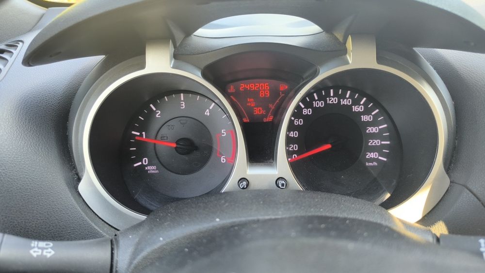 Nissan Juke 1.5 diesel 2011 camera marșarier istoric service cu facturi