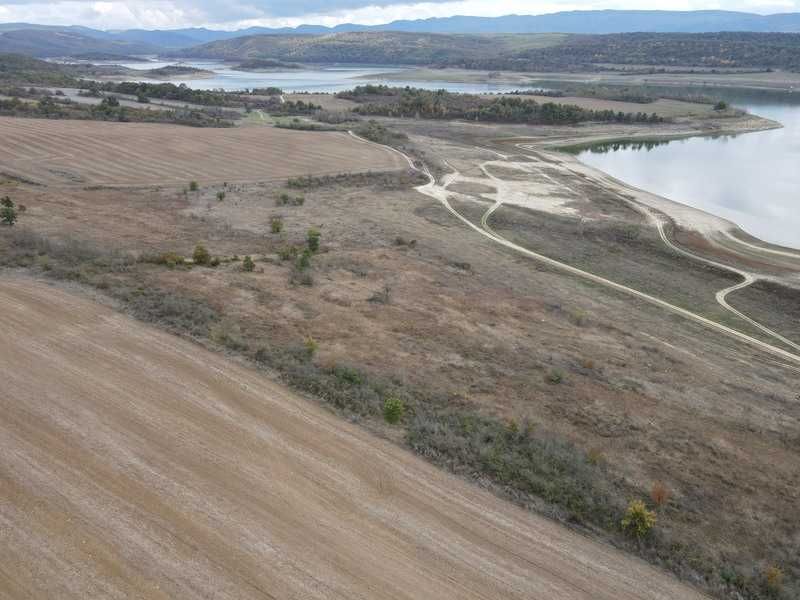 Продава се Земеделски имот в с. Ловец, Област Шумен -  кв.м за 859 €/дка - Снимка #6