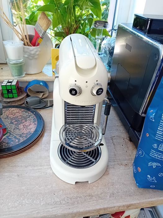 Aparat de cafea nespresso maestria en 450