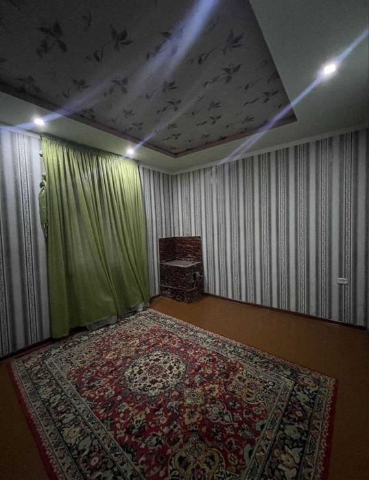 7 хонали+ 2 ошхона, 2 сотикдан иборат булган  ховли сотувда