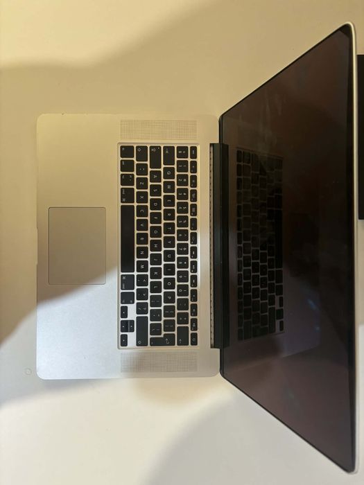 Mac Book Pro Retina  a1398