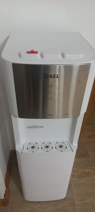 Кулер для воды AEL