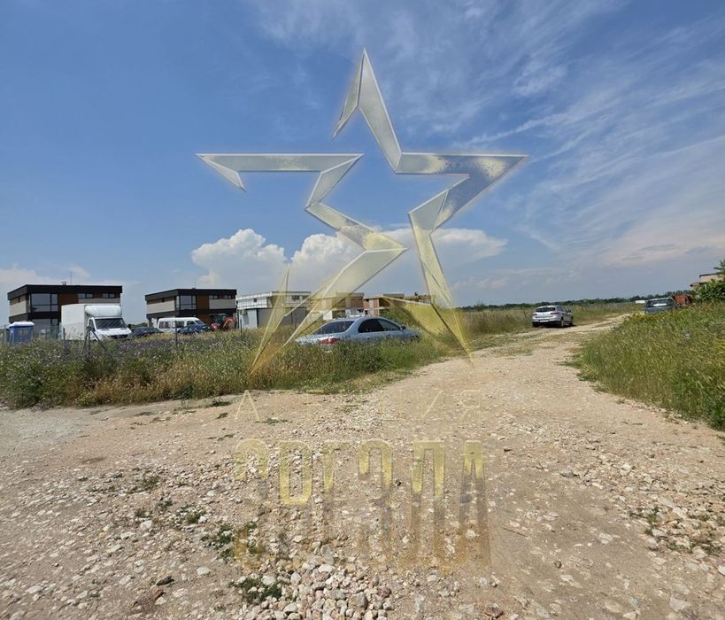 Продава се Парцел в с. Първенец, Област Пловдив - 4900 кв.м за 31 €/кв.м - Снимка #3