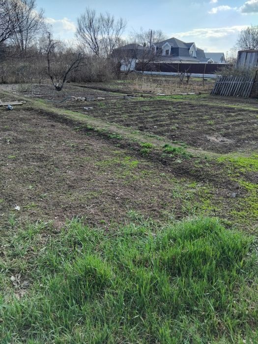 Земеный участок продам