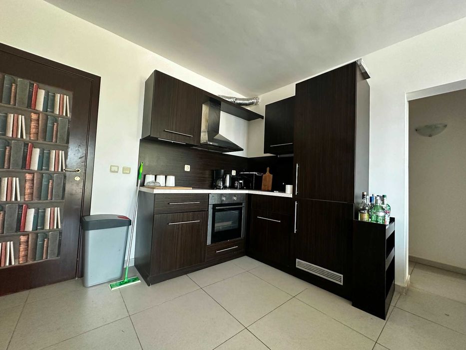 Продава се Тристаен апартамент в с. Топола, Област Добрич - 91 кв.м за 989 €/кв.м - Снимка #5