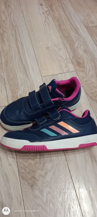 Маратонки Adidas 35 номер