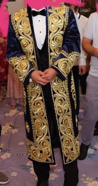 Zar xalat sotiladi, sharoiti juda alo darajada, zakasnoy