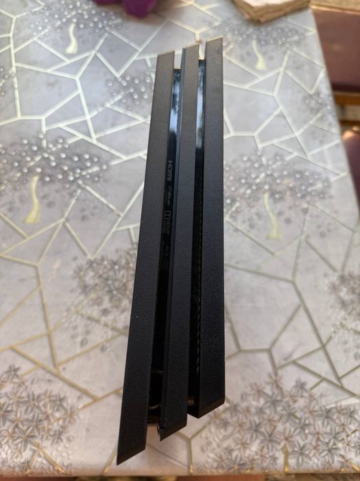 Sony playstation 4 pro 1tb ideal