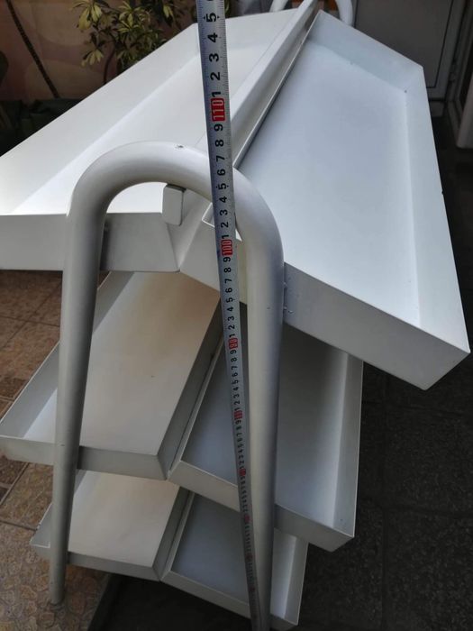 2 броя цветарници