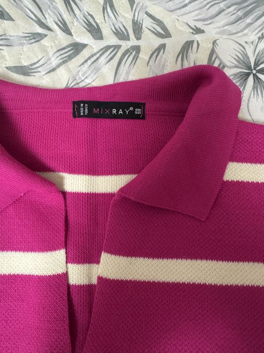 Женский свитер.