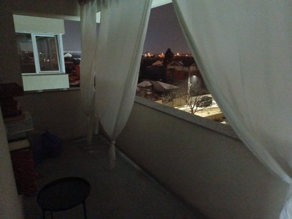 Închiriez ap 2 camere 62 mp