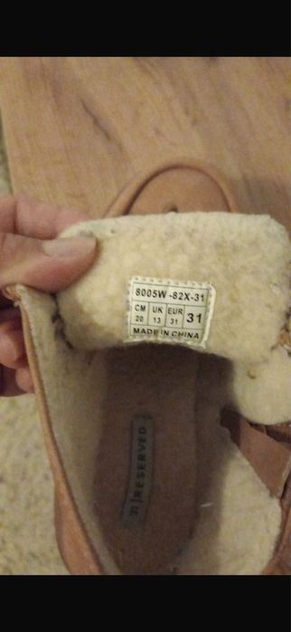 Vind doua perechi ghete copii