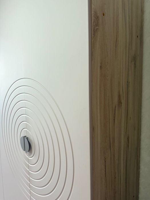 Продам два шкафа