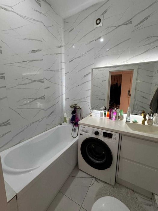 Продается 2 ком квартира район Элегант