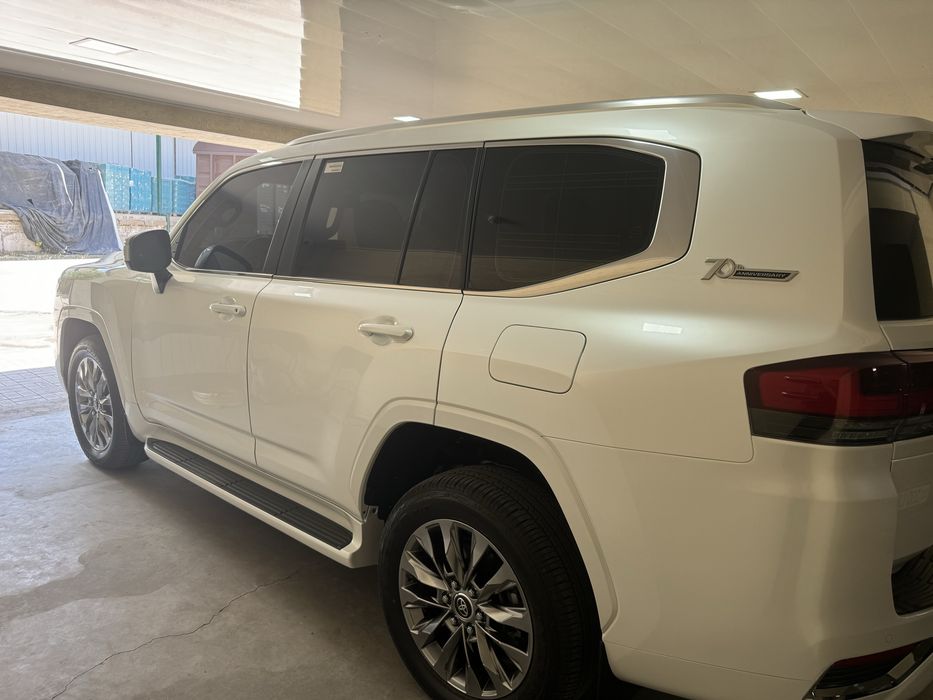 TOYOTA LAND CRUISER 300 SFX Z1 TVI   3.5L V6 Twin-Turbo Petrol