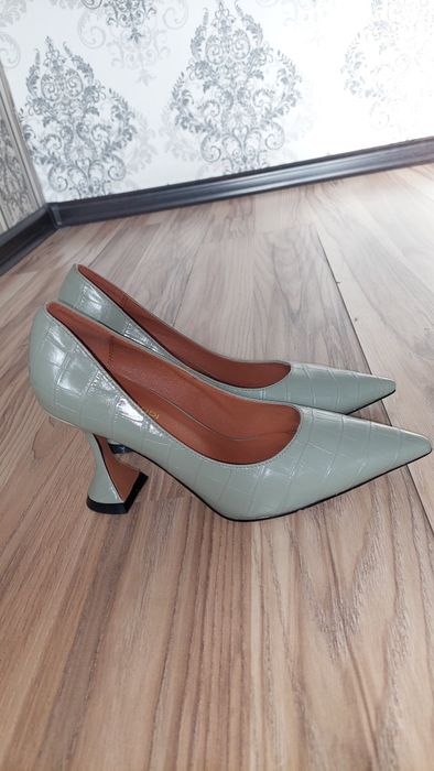 Тойға 1 рет ғана киілген