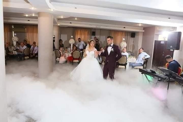 Fum Greu, Gheata Carbonica, Artificii , Porumbei, Event Planer