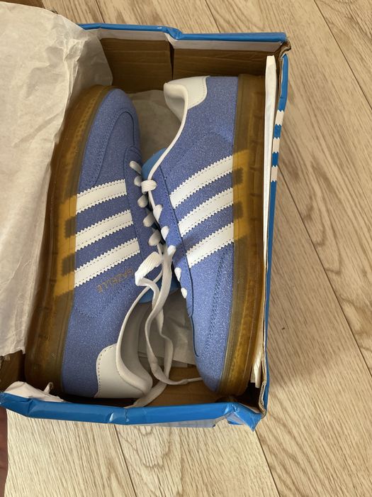 Крассовки размер 41-42 новая