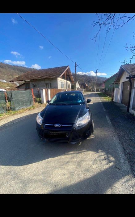 Vând Ford Focus an 2013