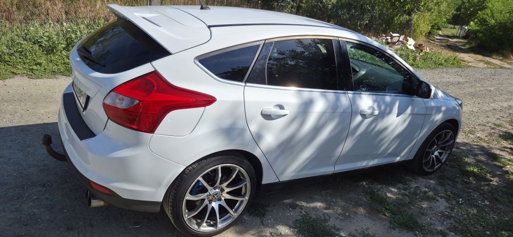 FORD Focus 2012 — imagine 4