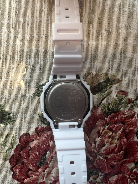 Ceas Casio G-Shock GA-2100-SR-1A alb