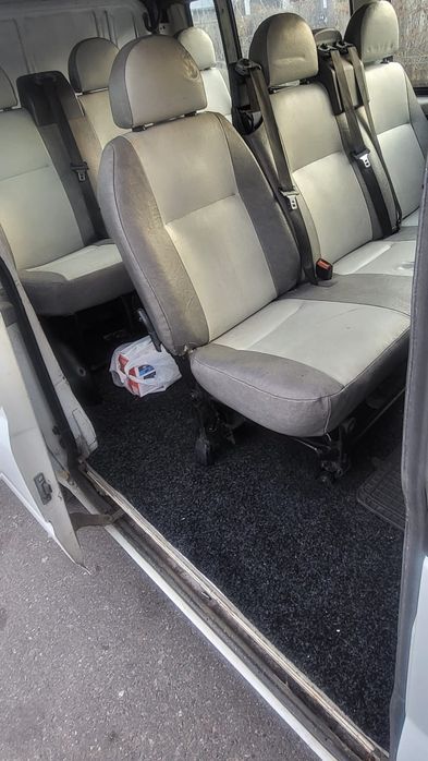 Ford transit 8+1