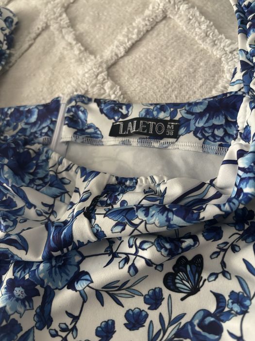 Дамска рокля на LALETO