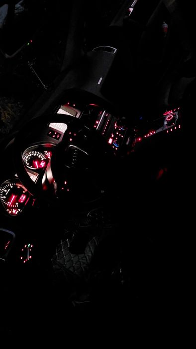 Audi Q7 2006 3.0 -239