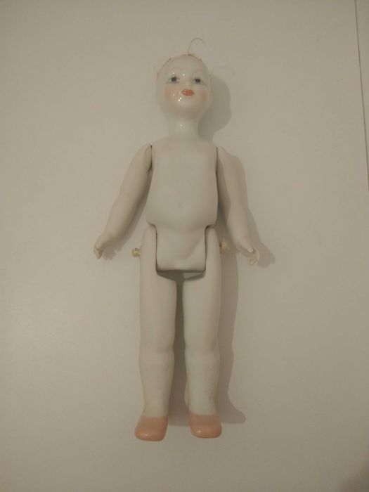 Papusa de portelan bibelou