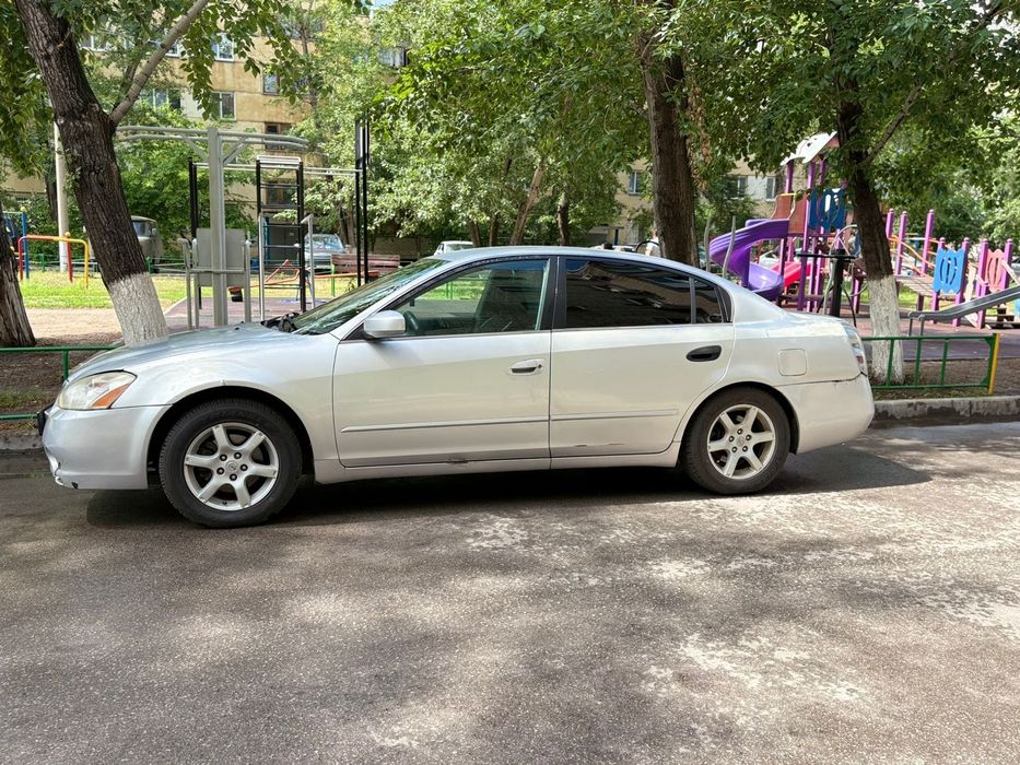 Продам нисан алтима  2005 2.5