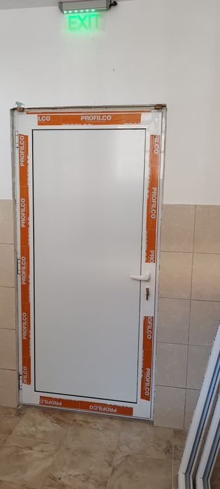 Termopane și Rulouri Exterioare