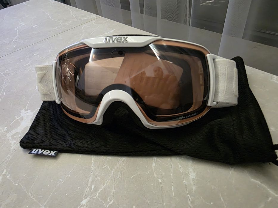 Ски очила UVEX - дамски модел