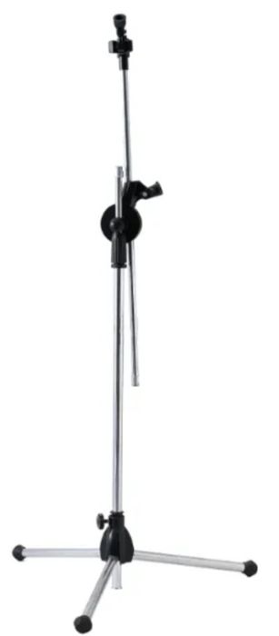 Stative boxe și de microfoane și partituri