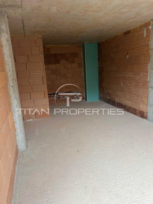 Продава се Двустаен апартамент в Пловдив, Беломорски - 95 кв.м за 1004 €/кв.м - Снимка #1