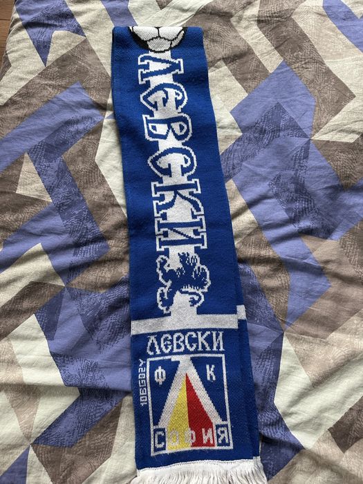 Продавам анцузи, ветровка и суитчъри и други