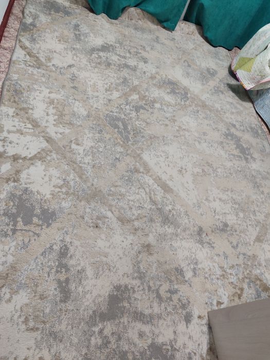 Продам шелковый ковер 2х3 .