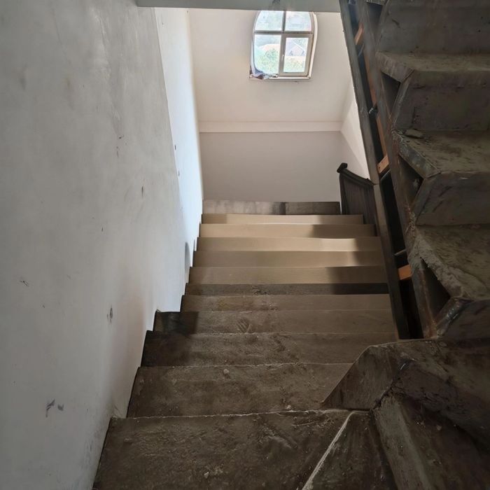 Продается Дюблекс 186м2  (Коробка) Спутник-8 Сергели