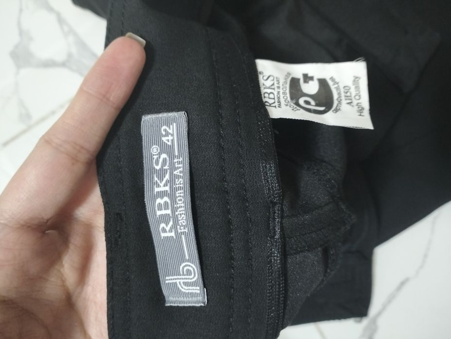 Продаются классические чёрные брюки размер турецкий 42.в отличном сост