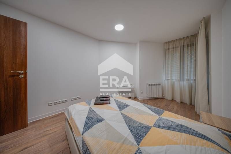 Модерно обзаведен тристаен апартамент под наем в кв. Лозенец