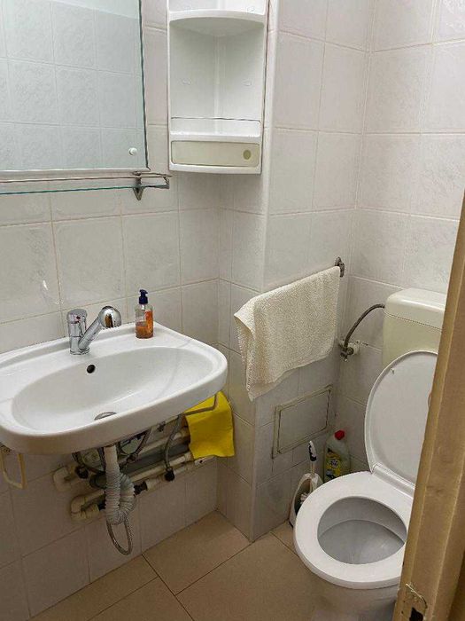 Caut colegă - Cameră de închiriat în apartament