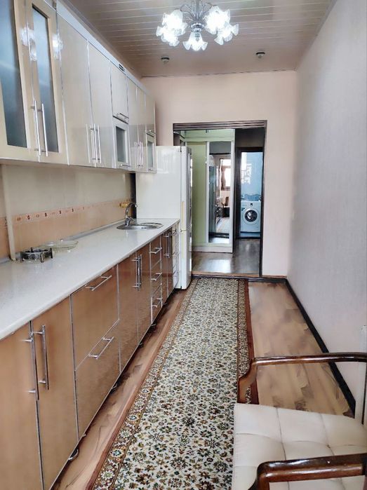 Максим горький 2/4/4 метро БИЙ