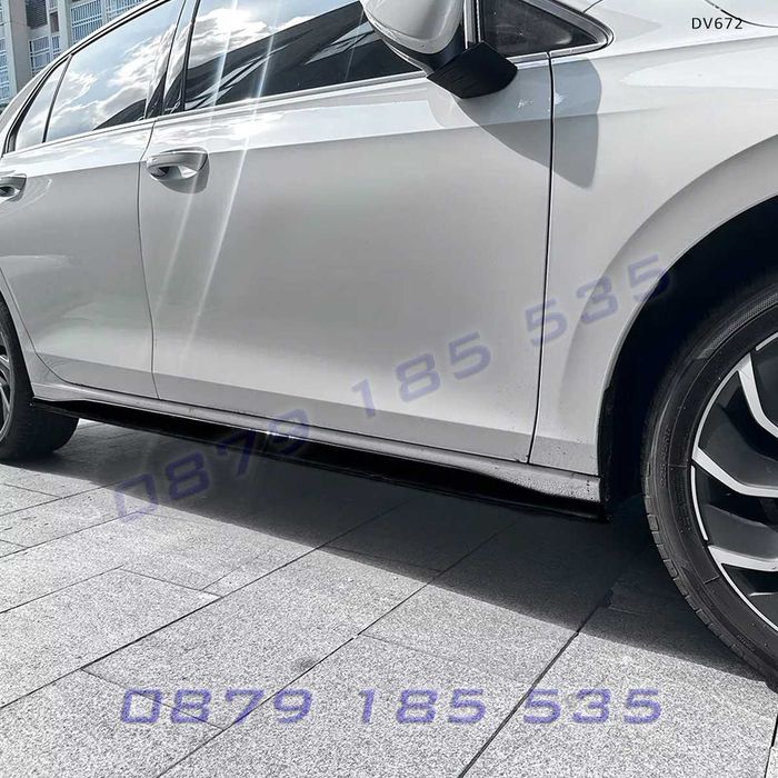 Добавки лайсни прагове VW Golf MK8 8.5 GTI R-Line 2020+ черен гланц DV672 tuning dobavki голф