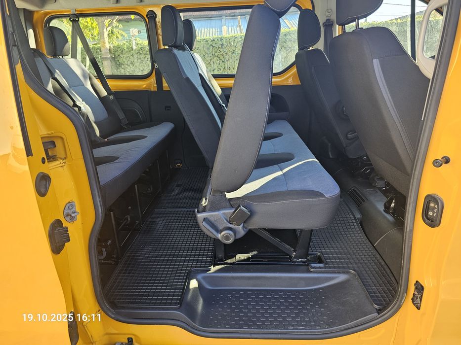 Închiriez microbuz 7+1 locuri