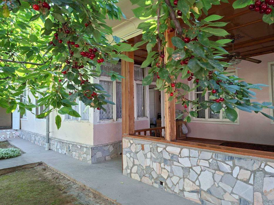 Срочно продается угловой участок от собственника ор-р Mirabad Avenue