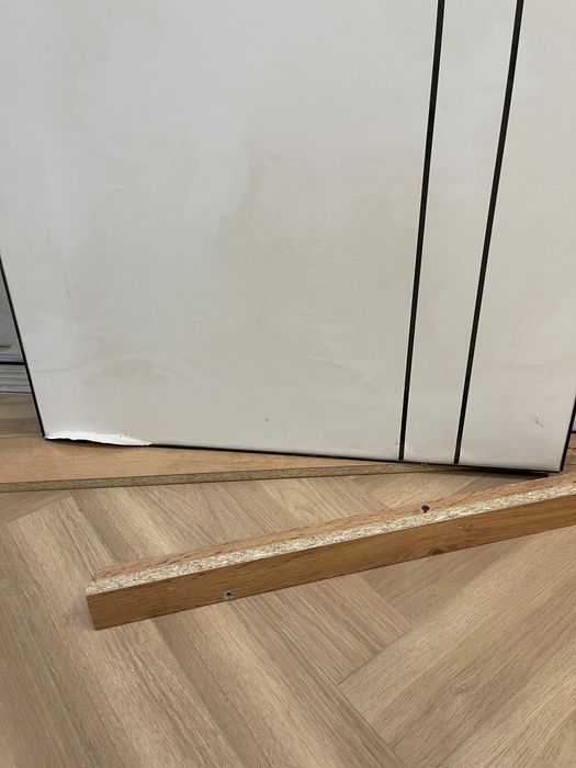 Продаю двери новые с дефектом