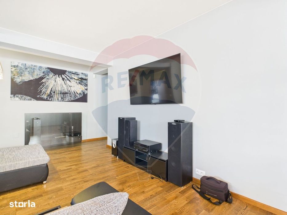 De inchiriat apartament 4 camere | Curte 127 mp | Foisor & parcare