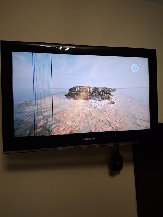 LCD телевизор Samsung 32"