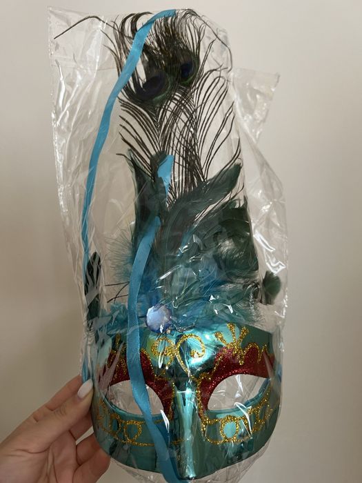 Карнавальная новогодняя маска